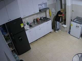 voyeurcam-jb-kitchen-1