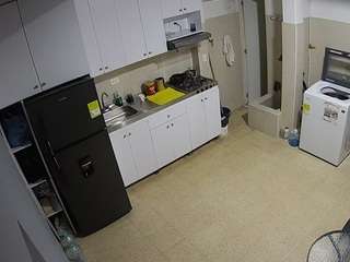 voyeurcam-jb-kitchen-1 webcam model
