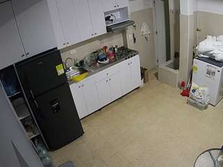 voyeurcam-jb-kitchen-1