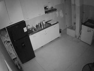 voyeurcam-jb-kitchen-1