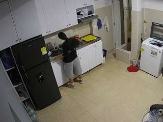 voyeurcam-jb-kitchen-1