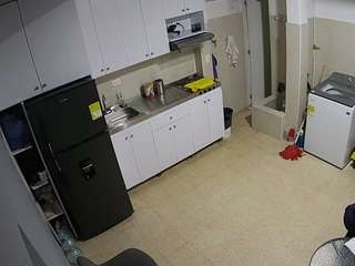 voyeurcam-jb-kitchen-1