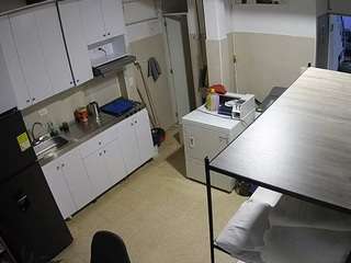 voyeurcam-jb-kitchen-1