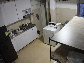 voyeurcam-jb-kitchen-1
