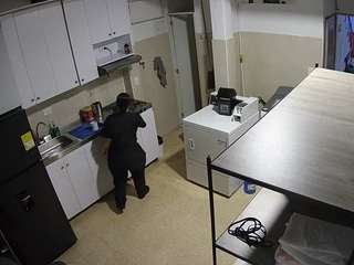 voyeurcam-jb-kitchen-1