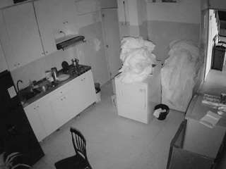 voyeurcam-jb-kitchen-1