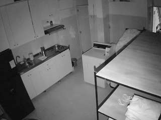 voyeurcam-jb-kitchen-1