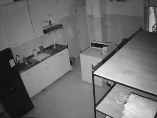 voyeurcam-jb-kitchen-1