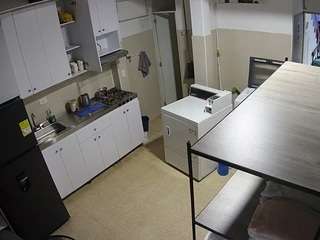 voyeurcam-jb-kitchen-1