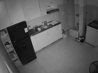 voyeurcam-jb-kitchen-1