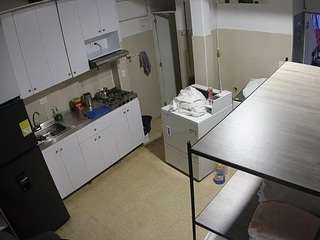 voyeurcam-jb-kitchen-1