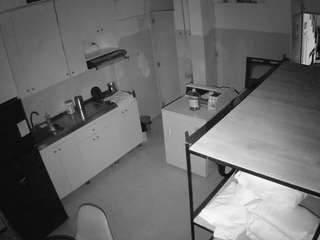 voyeurcam-jb-kitchen-1
