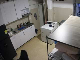 voyeurcam-jb-kitchen-1