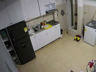 voyeurcam-jb-kitchen-1