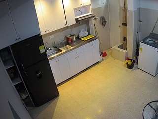 voyeurcam-jb-kitchen-1