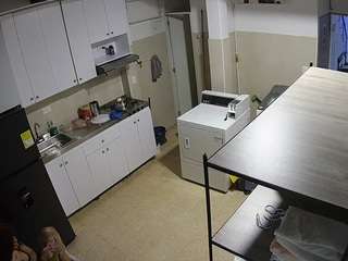 voyeurcam-jb-kitchen-1