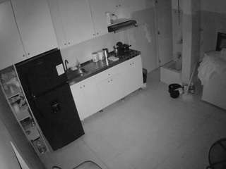 voyeurcam-jb-kitchen-1