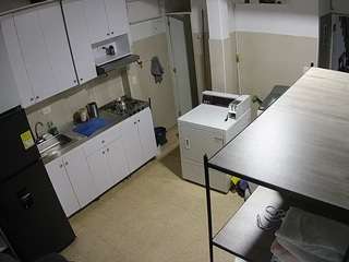 voyeurcam-jb-kitchen-1