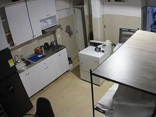 voyeurcam-jb-kitchen-1