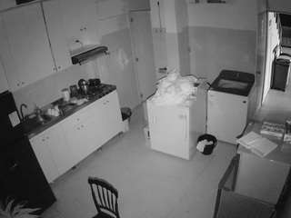voyeurcam-jb-kitchen-1