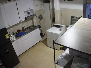 voyeurcam-jb-kitchen-1