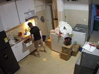 voyeurcam-jb-kitchen-1