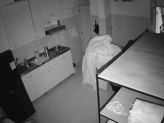 voyeurcam-jb-kitchen-1