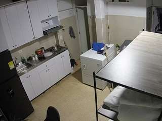 voyeurcam-jb-kitchen-1