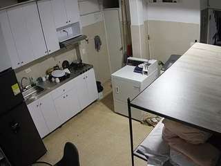 voyeurcam-jb-kitchen-1