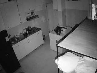 voyeurcam-jb-kitchen-1