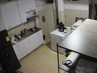 voyeurcam-jb-kitchen-1