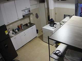voyeurcam-jb-kitchen-1