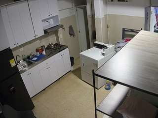 voyeurcam-jb-kitchen-1