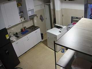voyeurcam-jb-kitchen-1