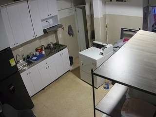 voyeurcam-jb-kitchen-1