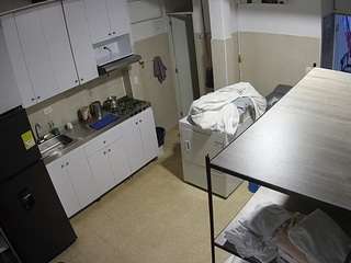 voyeurcam-jb-kitchen-1