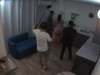 voyeurcam-jb-kitchen-1's Live Sex Cam Show
