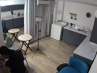 voyeurcam-jb-kitchen-1's Live Sex Cam Show