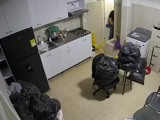 voyeurcam jb kitchen 1's Live Sex Cam Show