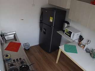 voyeurcam-jb-kitchen-2