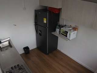 Voyeurcam-jb-kitchen-2