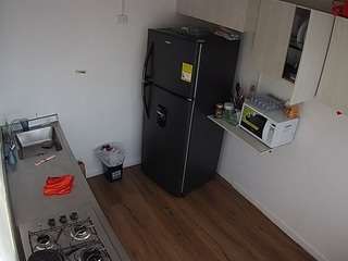 voyeurcam-jb-kitchen-2 Amateurcams camsoda