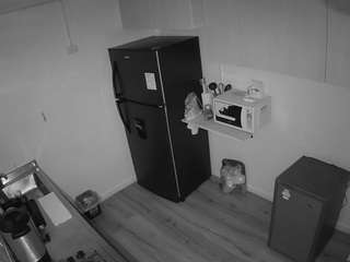 Betv camsoda voyeurcam-jb-kitchen-2