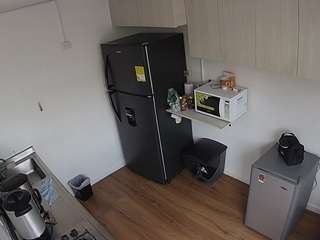 camsoda voyeurcam-jb-kitchen-2