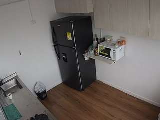 camsoda voyeurcam-jb-kitchen-2