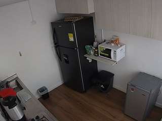 camsoda voyeurcam-jb-kitchen-2