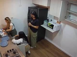 voyeurcam-jb-kitchen-2