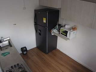 voyeurcam-jb-kitchen-2