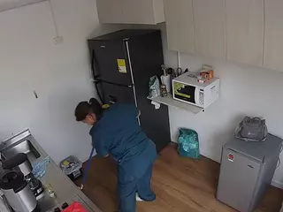 voyeurcam-jb-kitchen-2's Live Sex Cam Show