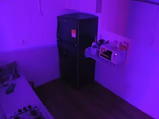 voyeurcam-jb-kitchen-2's Live Sex Cam Show